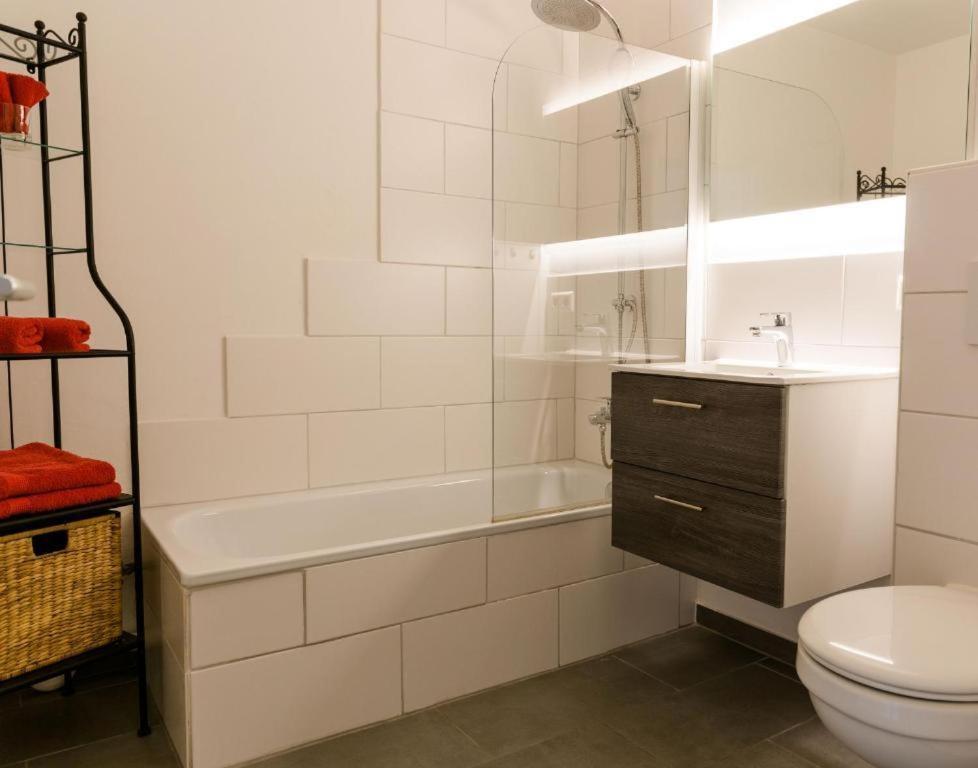 Ferienwohnung Magnolie ユーバーリンゲン エクステリア 写真